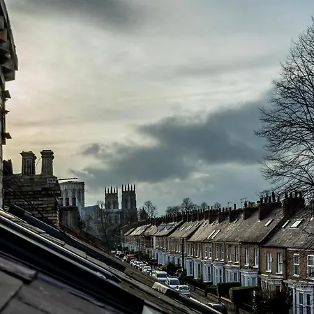 7 St John's Crescent York