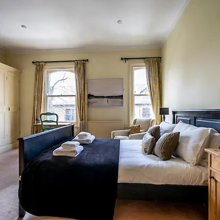 Semesterbostad 7 St John's Crescent *