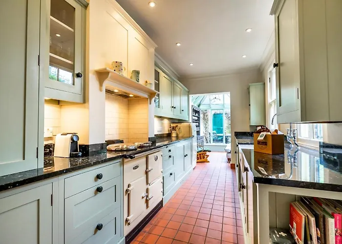 7 St John's Crescent * York